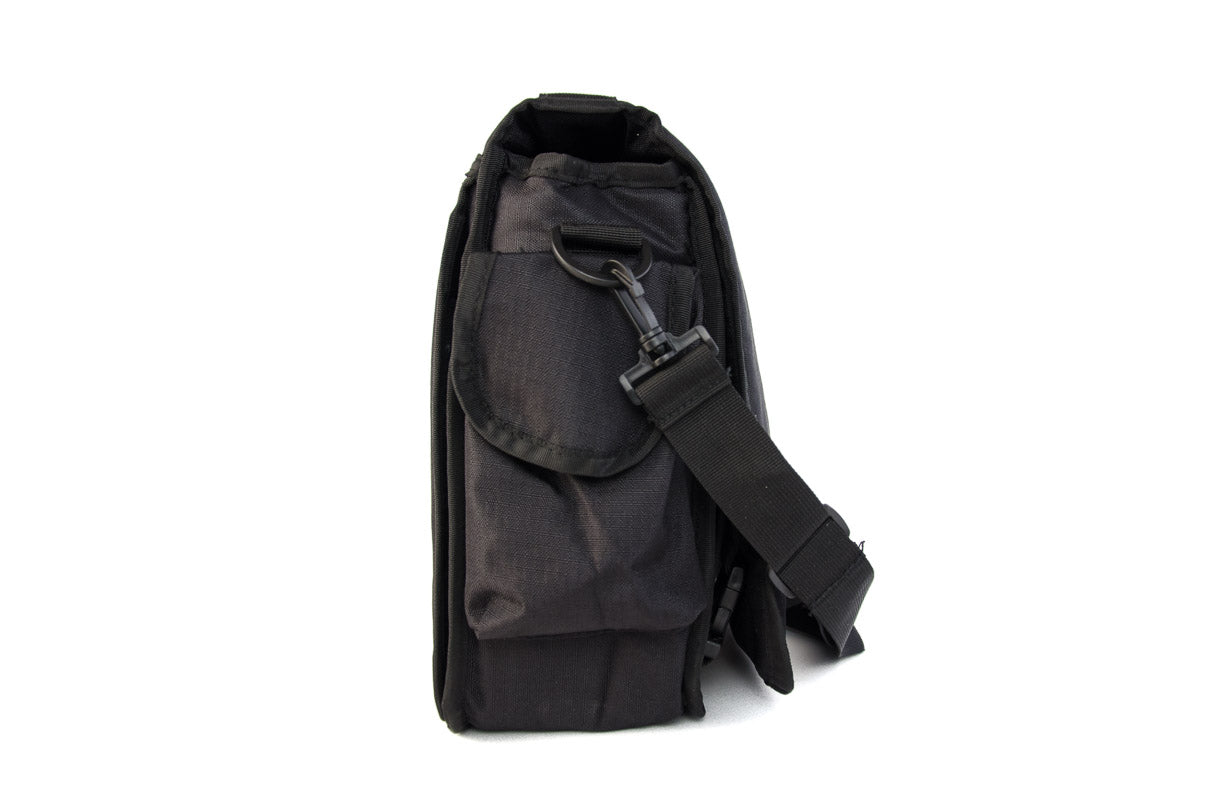 ESSL - SB22 Multikfunktions-Schultertasche, schwarz