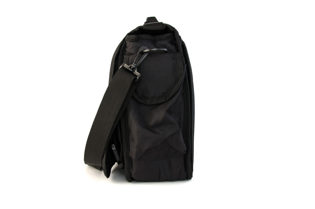 ESSL - SB22 Multikfunktions-Schultertasche, schwarz