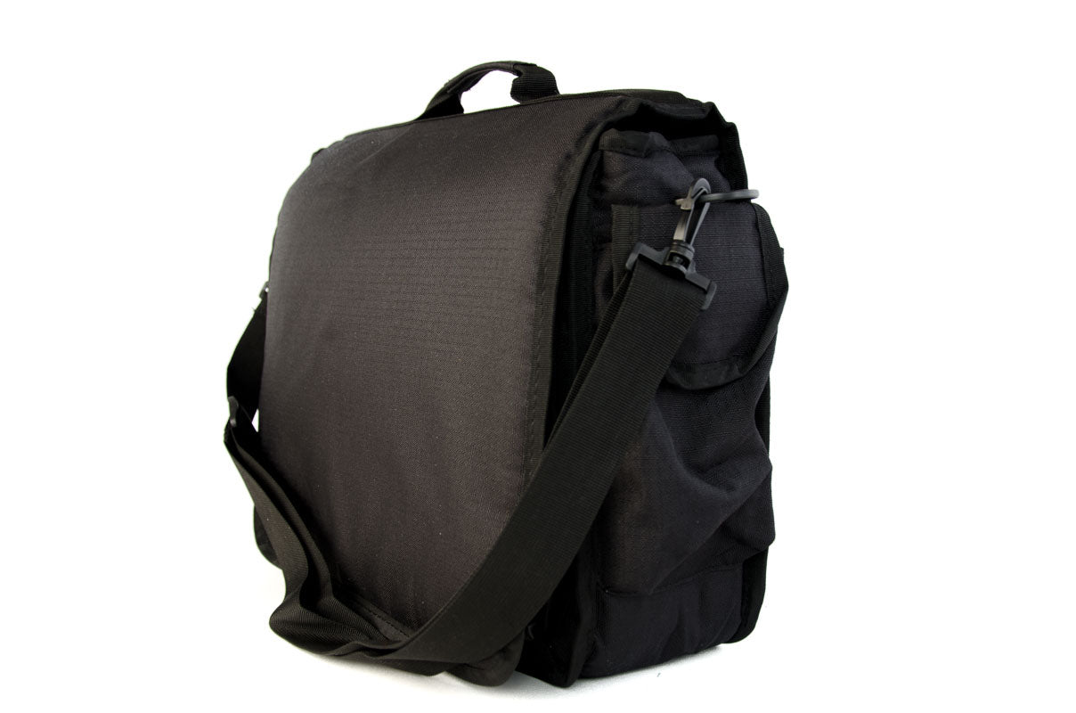 ESSL - SB22 Multikfunktions-Schultertasche, schwarz